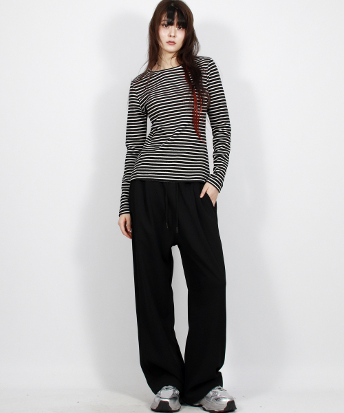 DEMARC(ドゥマーク)の「無地ストレートフィットセミワイドパンツ(スラックス・レディース・その他・MEDIUM/LARGE)」の7枚目の写真