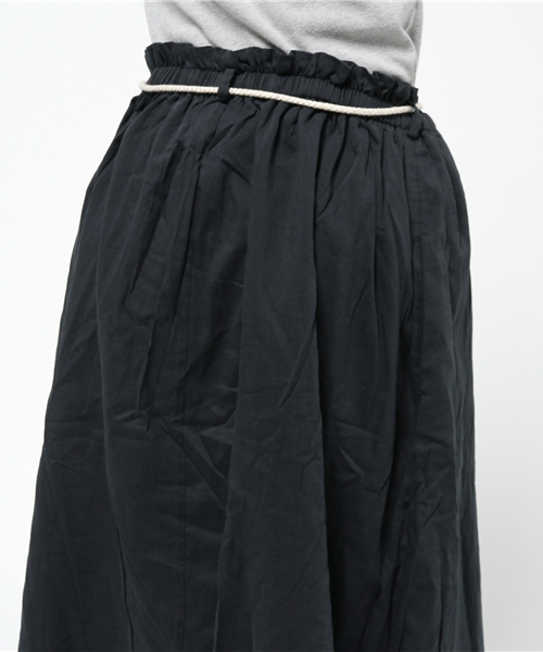 LBC(エルビーシー)の「コットンレーヨンギャザースカート(スカート・レディース・ネイビー/ベージュ・LARGE/MEDIUM)」の6枚目の写真