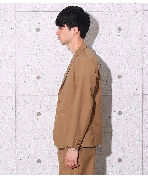 ADAM ET ROPE'(アダムエロペ)の「バックコーティングダンプJKT(テーラードジャケット・メンズ・キャメル/ネイビー・L/M)」の7枚目の写真