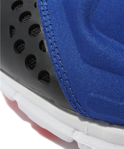 Reebok（リーボック）の「PUMP FURY SUPERLITE（スニーカー