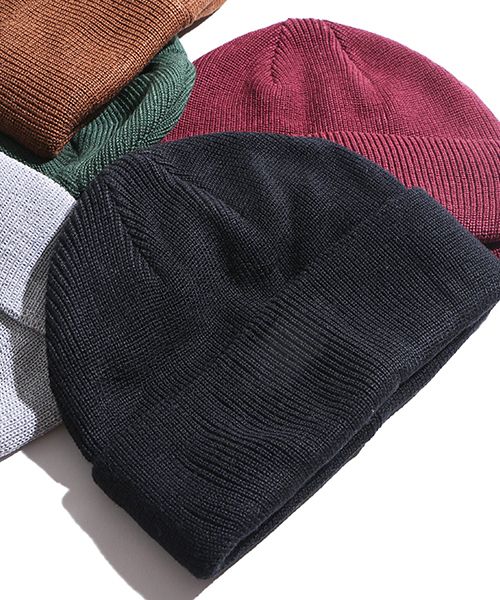 WEGO（ウィゴー）の「WEGO/ショートニットキャップ（ニットキャップ/ビーニー・メンズ・ダークグリーン/杢グレー/ワイン/ブラック/ブラウン・FREE）」の2枚目の写真