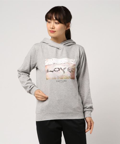 GeeRA(ジーラ)の「プリント裏毛パーカー(パーカー・レディース・ブラック系その他/グレー系その他/グレー/ブラック/ホワイト/ホワイト系その他・X-LARGE/LARGE/MEDIUM/SMALL)」の1枚目の写真