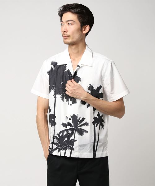 AZIONE(アジオネ)の「AZIONE/アジオネ/ヤシの木柄シャツ(シャツ/ブラウス・メンズ・ホワイト/ブラック・MEDIUM/LARGE)」の5枚目の写真