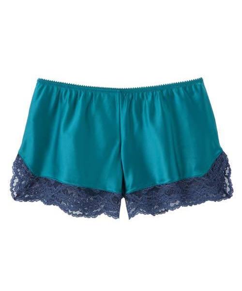 PEACH JOHN（ピーチジョン）の「【さらりとした着心地のインナー。摩擦や下着の透け防止に◎】レーストリムサテンタップパンツ（インナーウェア/肌着・レディース・ブラック/アイボリー/ブルー/ネイビー/ピンクベージュ/ラベンダー/グレイッシュブルー/ピンク/ミント/コーラル/ローズ/スモークピンク/ワイン/ダークネイビー/グレイッシュベージュ/レッド/ライトブルー・SMALL/MEDIUM/LARGE）」の7枚目の写真