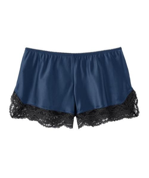 PEACH JOHN（ピーチジョン）の「【さらりとした着心地のインナー。摩擦や下着の透け防止に◎】レーストリムサテンタップパンツ（インナーウェア/肌着・レディース・ブラック/アイボリー/ブルー/ネイビー/ピンクベージュ/ラベンダー/グレイッシュブルー/ピンク/ミント/コーラル/ローズ/スモークピンク/ワイン/ダークネイビー/グレイッシュベージュ/レッド/ライトブルー・SMALL/MEDIUM/LARGE）」の6枚目の写真