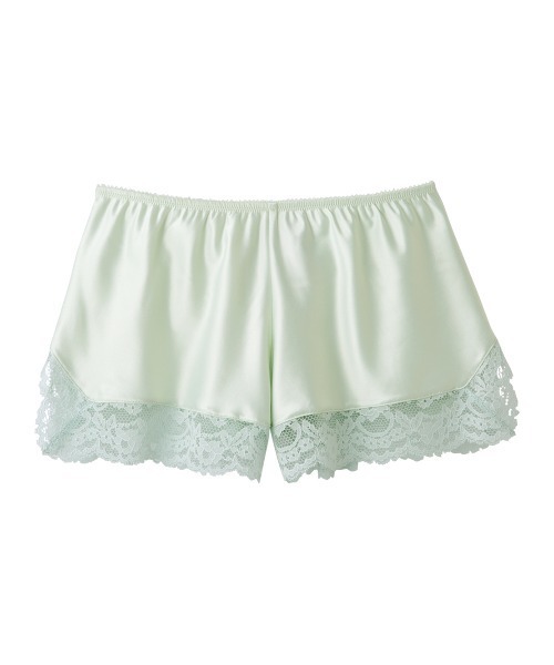 PEACH JOHN（ピーチジョン）の「【さらりとした着心地のインナー。摩擦や下着の透け防止に◎】レーストリムサテンタップパンツ（インナーウェア/肌着・レディース・ブラック/アイボリー/ブルー/ネイビー/ピンクベージュ/ラベンダー/グレイッシュブルー/ピンク/ミント/コーラル/ローズ/スモークピンク/ワイン/ダークネイビー/グレイッシュベージュ/レッド/ライトブルー・SMALL/MEDIUM/LARGE）」の4枚目の写真