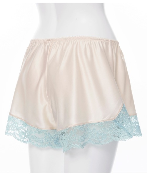 PEACH JOHN（ピーチジョン）の「【さらりとした着心地のインナー。摩擦や下着の透け防止に◎】レーストリムサテンタップパンツ（インナーウェア/肌着・レディース・ブラック/アイボリー/ブルー/ネイビー/ピンクベージュ/ラベンダー/グレイッシュブルー/ピンク/ミント/コーラル/ローズ/スモークピンク/ワイン/ダークネイビー/グレイッシュベージュ/レッド/ライトブルー・SMALL/MEDIUM/LARGE）」の21枚目の写真