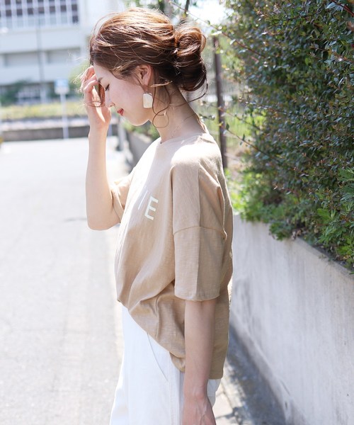 reca（レカ）の「半袖ロゴTシャツ "CELFIE"（Tシャツ/カットソー・レディース・ブラック/ダークグレー/ブルー系その他/ベージュ/ホワイト/ベージュ系その他/カーキ・FREE）」の12枚目の写真