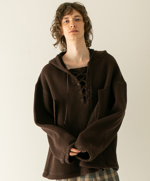 FACTOTUM（ファクトタム）の「タスマニアウールワッフル ミリタリーアノラック（パーカー・メンズ・ブラック/ブラウン・44/46）」の2枚目の写真