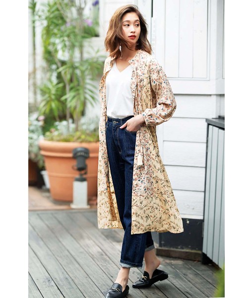 GeeRA(ジーラ)の「花柄切替デザインワンピース(ワンピース・レディース・ベージュ・X-LARGE/MEDIUM/LARGE)」の7枚目の写真