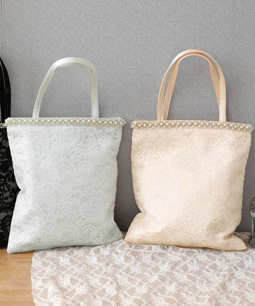 PourVous(プールヴー)の「レース サテンハンドバッグ お呼ばれ 結婚式 オケージョン 同窓会 (トートバッグ・レディース・ブラック/ベージュ/シルバー・FREE)」の5枚目の写真