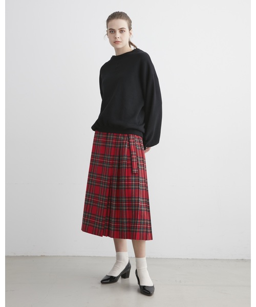 Traditional Weatherwear（トラディショナルウェザーウェア）の「PUFF SLEEVE SWEAT（スウェット・レディース・ブラック/サックスブルー/ブラウン・XS/S）」の6枚目の写真