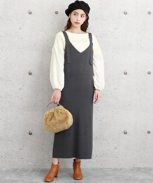Diosfront（ディオスフロント）の「ニットキャミワンピース　３ＴＹＰＥ（ワンピース・レディース・ベージュ系その他3/レッド系その他2/ブラック系その他/レッド系その他/ブラック系その他2/ブラック系その他3/ブラック系その他4/グレー系その他2/グレー系その他3/ベージュ系その他2/グレー系その他/ベージュ系その他・MEDIUM/LARGE）」の8枚目の写真