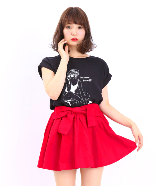 WEGO（ウィゴー）の「WEGO/トロピカルガールプリントTシャツ（Tシャツ/カットソー・レディース・ホワイト/ブラック/ブラック系その他/ホワイト系その他・FREE）」の4枚目の写真