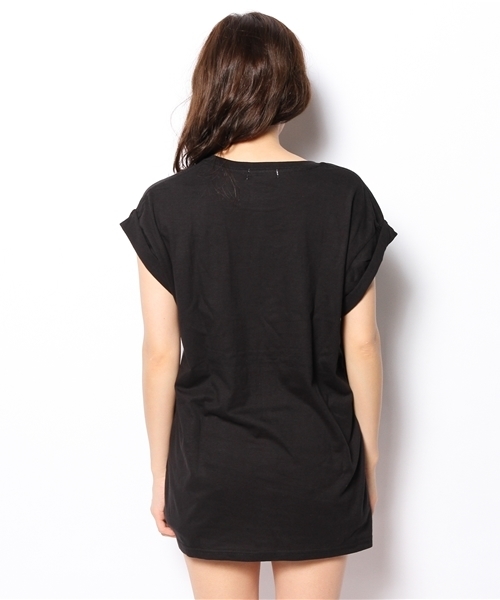 WEGO（ウィゴー）の「WEGO/トロピカルガールプリントTシャツ（Tシャツ/カットソー・レディース・ホワイト/ブラック/ブラック系その他/ホワイト系その他・FREE）」の11枚目の写真