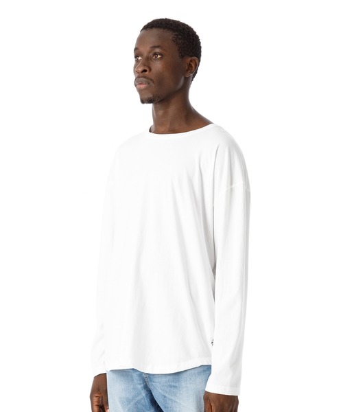 DAILY STANDARD by SANDINISTA（デイリースタンダードバイサンディニスタ）の「Cadet Easy Fit Round L-S Tee / イージフィット裾ラウンド長袖Tシャツ（Tシャツ/カットソー・メンズ・ホワイト/ブラック/ネイビー/ヘザーグレー/チャコールグレー・SMALL/MEDIUM/LARGE）」の6枚目の写真
