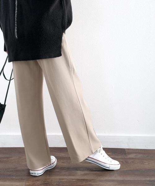 classicalelf（クラシカルエルフ）の「センタープレスありピンタックツイル無地カットフレアパンツ(フルレングス)（スラックス・レディース・ブラック/グレイッシュベージュ/アッシュブラウン・XX-LARGE/LARGE/X-LARGE/MEDIUM/SMALL）」の6枚目の写真