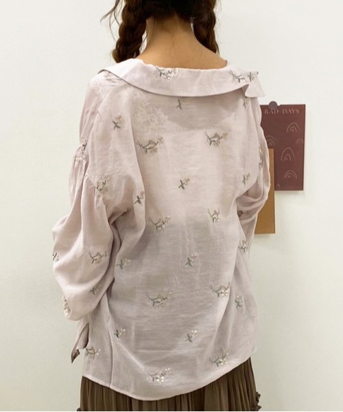 apres jour(アプレジュール)の「フラワー刺繍BIGシャツ【ZOZOTOWN限定アイテム】(シャツ/ブラウス・レディース・パープル/アイボリー/ブラウン系その他/ピンクベージュ・フリー)」の15枚目の写真