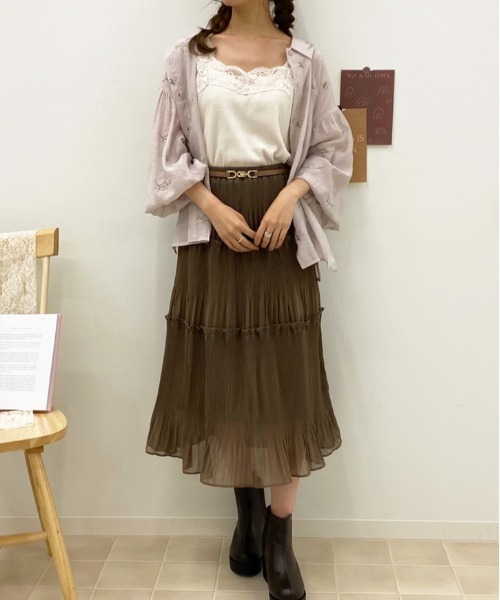 apres jour(アプレジュール)の「フラワー刺繍BIGシャツ【ZOZOTOWN限定アイテム】(シャツ/ブラウス・レディース・パープル/アイボリー/ブラウン系その他/ピンクベージュ・フリー)」の16枚目の写真