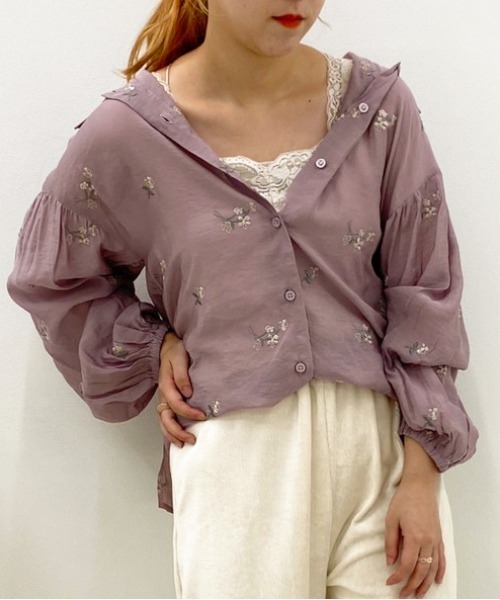 apres jour(アプレジュール)の「フラワー刺繍BIGシャツ【ZOZOTOWN限定アイテム】(シャツ/ブラウス・レディース・パープル/アイボリー/ブラウン系その他/ピンクベージュ・フリー)」の17枚目の写真