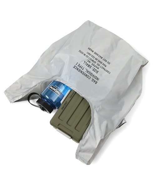 WAIPER.inc(ワイパーインク)の「WAIPER別注 CONVENI BAG INBENTO インベント SMALL エコバッグ(エコバッグ/サブバッグ・メンズ・ブラック/オリーブ/グレー・ONE SIZE)」の5枚目の写真