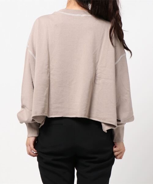 notch.（ノッチ）の「配色ステッチショートプルオーバー（Tシャツ/カットソー・レディース・チャコールグレー/ベージュ・M）」の4枚目の写真