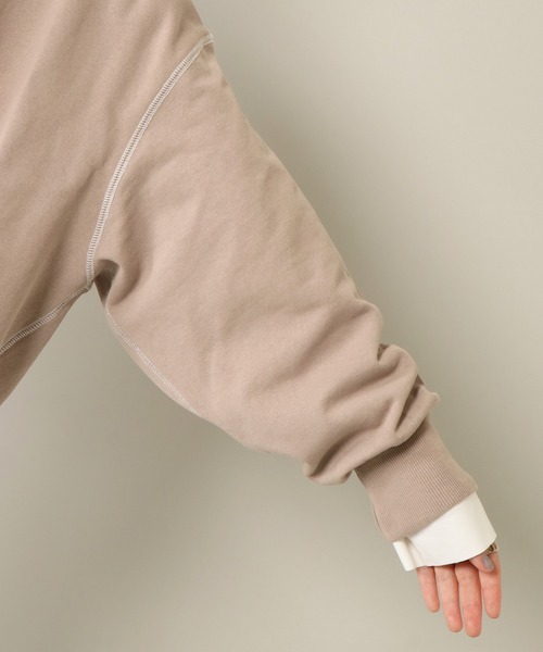 notch.（ノッチ）の「配色ステッチショートプルオーバー（Tシャツ/カットソー・レディース・チャコールグレー/ベージュ・M）」の17枚目の写真