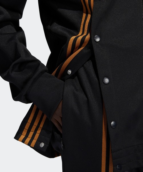 adidas（アディダス）の「トラックパンツ（ジェンダー