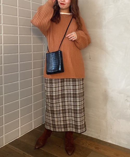 archives(アルシーヴ)の「ワイドリブ後ろレースアップニットプルオーバー(ニット/セーター・レディース・オフホワイト/グリーン/パープル/ピンクベージュ・MEDIUM)」の17枚目の写真