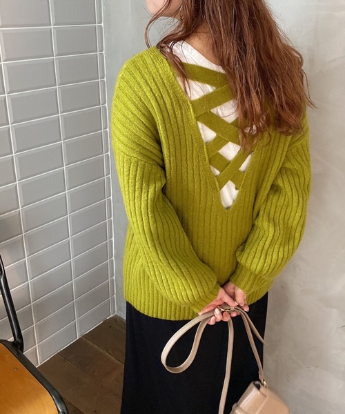 archives(アルシーヴ)の「ワイドリブ後ろレースアップニットプルオーバー(ニット/セーター・レディース・オフホワイト/グリーン/パープル/ピンクベージュ・MEDIUM)」の18枚目の写真