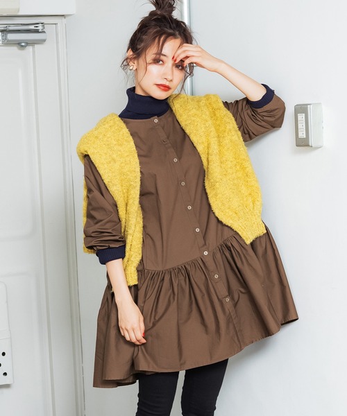 coca(coca)(コカ)の「\\新色登場//ギャザーフレアチュニックノーカラーシャツ(シャツ/ブラウス・レディース・ホワイト/チャコールグレー/ラベンダー/ブラウン・ONE SIZE/L/M)」の3枚目の写真