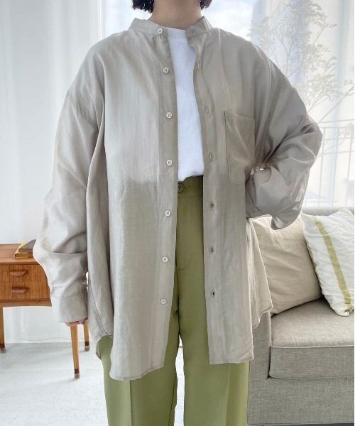 flaner（フラネ）の「ルーズシアーシャツ（シャツ/ブラウス・レディース・グレイッシュベージュ/グリーン/ダークブラウン・FREE）」の2枚目の写真