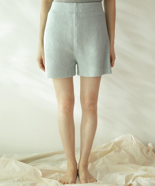 KBF(ケイビーエフ)の「カールヤーンニットショートパンツ(その他パンツ・レディース・ミント/ベージュ系その他/キャメル・ONE)」の4枚目の写真