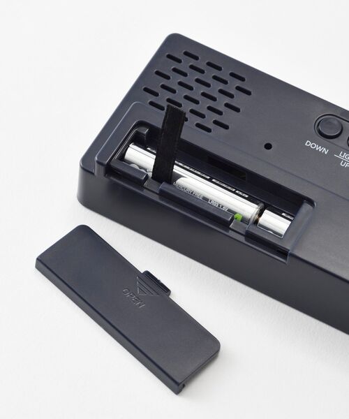 BRUNO（ブルーノ）の「LEDミラークロック（置時計・レディース・ネイビー/アイボリー・ﾌﾘ-）」の5枚目の写真