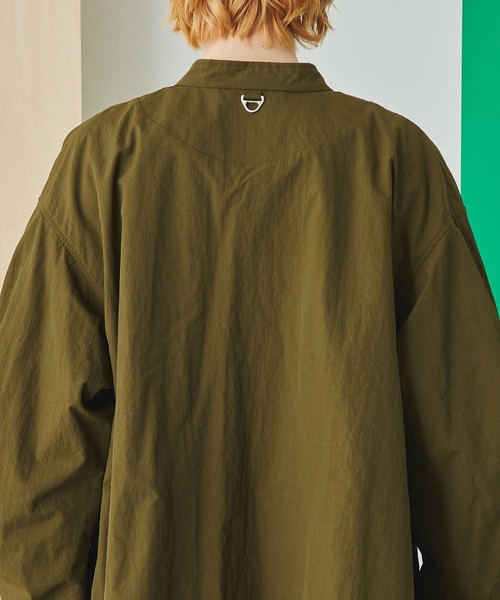 UNITED TOKYO（ユナイテッドトウキョウ）の「オーバーサイズショートモッズシャツブルゾン（ブルゾン・メンズ・カーキ/ダークグレー・1/2）」の8枚目の写真