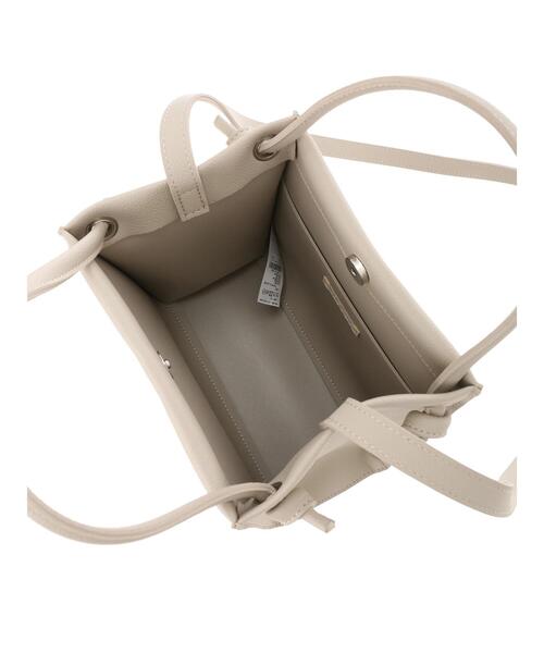 earth music&ecology（アースミュージックアンドエコロジー）の「丸手スクエア2wayショルダーバッグ ＊（ショルダーバッグ・レディース・ブラック/ベージュ/サックスブルー・FREE）」の17枚目の写真