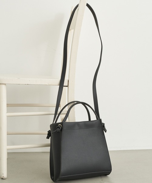 earth music&ecology（アースミュージックアンドエコロジー）の「丸手スクエア2wayショルダーバッグ ＊（ショルダーバッグ・レディース・ブラック/ベージュ/サックスブルー・FREE）」の6枚目の写真