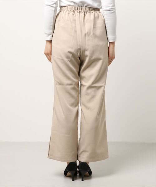 KOBE LETTUCE（コウベレタス）の「タック入りサイドスリットワイドスラックスパンツ（スラックス・レディース・グレイッシュベージュ/ミント/カーキ/パープル/イエロー/ブラック・FREE）」の7枚目の写真