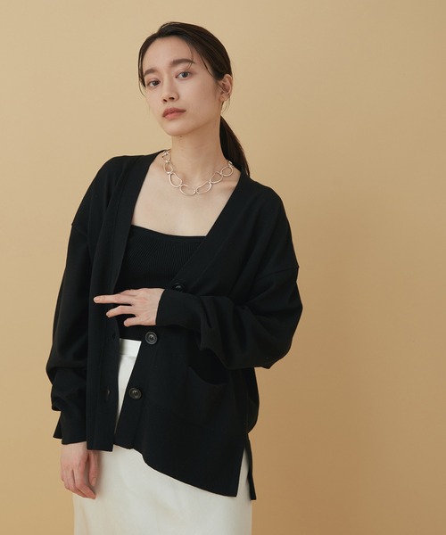 ADAM ET ROPE'（アダムエロペ）の「【アウトレット店舗・WEB限定】ボリュームスリーブカーディガン（カーディガン/ボレロ・レディース・ブラック/ブルー/ベージュ系その他・FREE）」の2枚目の写真