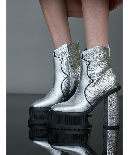 パメオポーズ　ブーツ PAMEO POSE（パメオポーズ）の「BONDAGE BOOTS（ブーツ）」 - WEAR