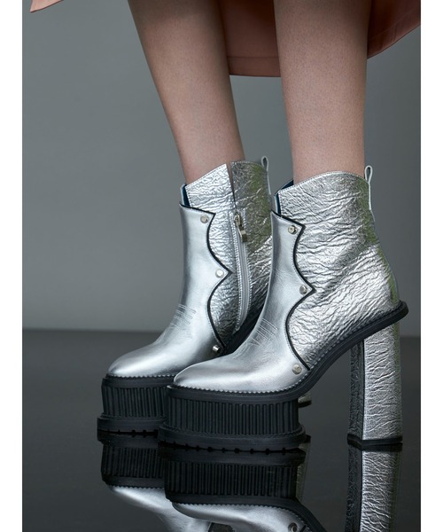 PAMEO POSE（パメオポーズ）の「Western Disco Boots Silver
