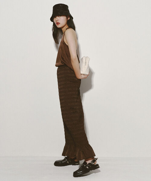 Ray BEAMS(レイビームス)の「Ray BEAMS / サテン ホルターネック キャミ ブラウス(シャツ/ブラウス・レディース・ダークブラウン/イエロー系その他5・ONE SIZE)」の9枚目の写真