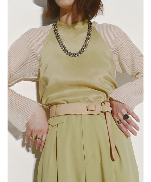 Ray BEAMS(レイビームス)の「Ray BEAMS / サテン ホルターネック キャミ ブラウス(シャツ/ブラウス・レディース・ダークブラウン/イエロー系その他5・ONE SIZE)」の18枚目の写真