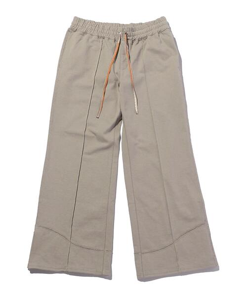 FACCIES(ファチーズ)の「<FACCIES> WIDE FLARE PT/フレアパンツ(その他パンツ・メンズ・ライトグレー/ブラック・1/2)」の2枚目の写真