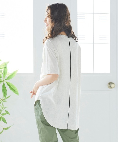 LIPSTAR(リップスター)の「配色パイピングゆるTシャツ(Tシャツ/カットソー・レディース・オフホワイト/カーキ/ブラック・M)」の16枚目の写真