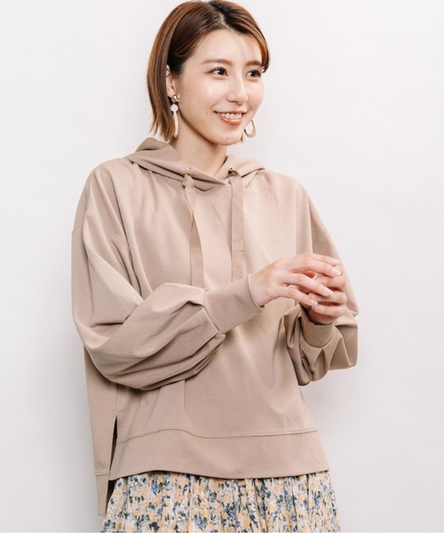 refinedworks（リファインドワークス）の「ショートフーディーPO（パーカー・レディース・オフホワイト/ベージュ/ブラック・M～Ｌ）」の7枚目の写真