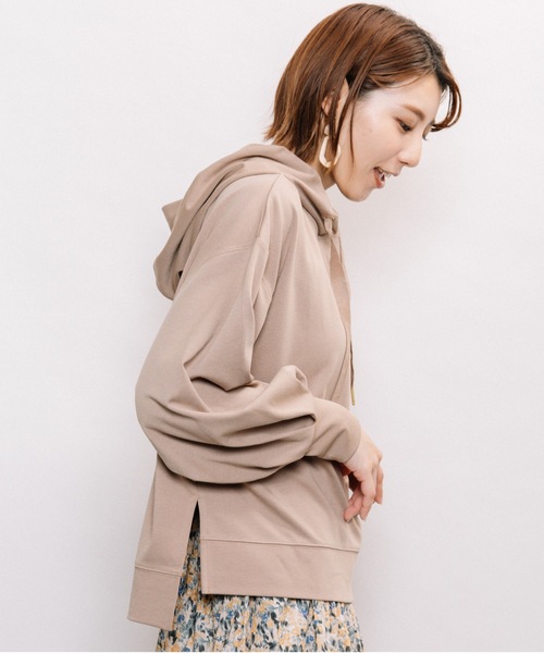 refinedworks（リファインドワークス）の「ショートフーディーPO（パーカー・レディース・オフホワイト/ベージュ/ブラック・M～Ｌ）」の8枚目の写真