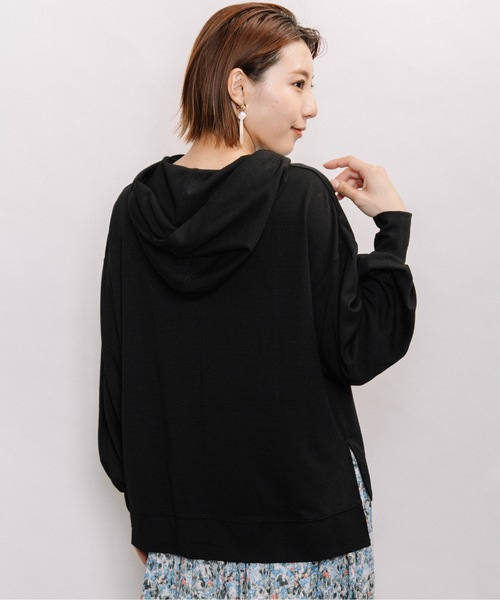 refinedworks（リファインドワークス）の「ショートフーディーPO（パーカー・レディース・オフホワイト/ベージュ/ブラック・M～Ｌ）」の12枚目の写真