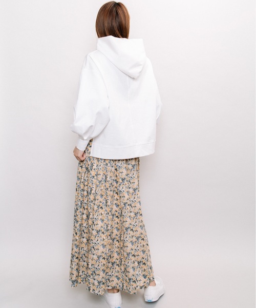 refinedworks（リファインドワークス）の「ショートフーディーPO（パーカー・レディース・オフホワイト/ベージュ/ブラック・M～Ｌ）」の16枚目の写真