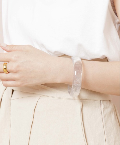 flower（フラワー）の「クリアリーバングル（バングル/リストバンド・レディース・ホワイト/クリア・FREE）」の4枚目の写真